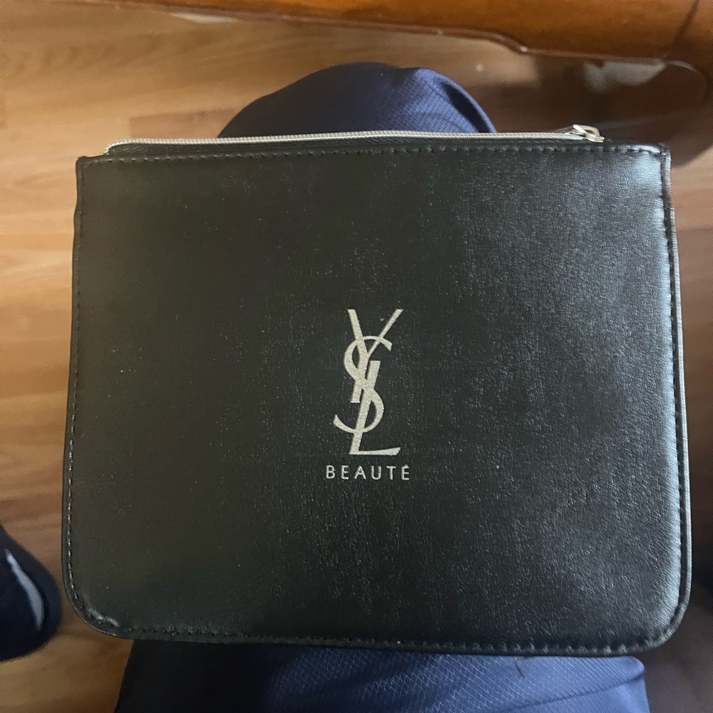 Yves Saint Laurent 1 Day Sale Beaute Cosmetc / Toiletry Bag